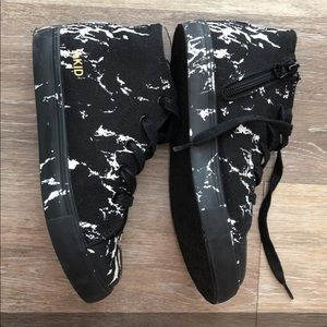 AKID US SIZE 2 splatter shoes